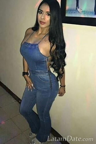 MANUELA, 24
