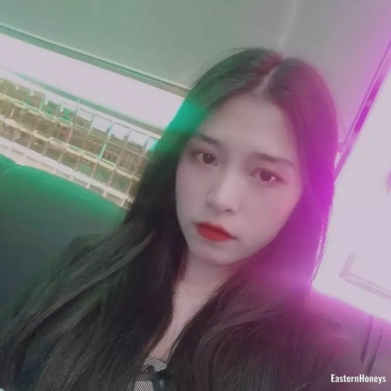Chenyan, 22