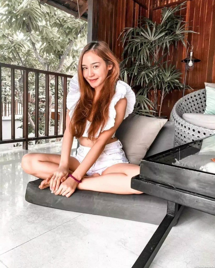 Pimchanok, 27