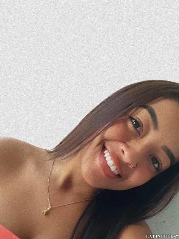 Pamela, 22